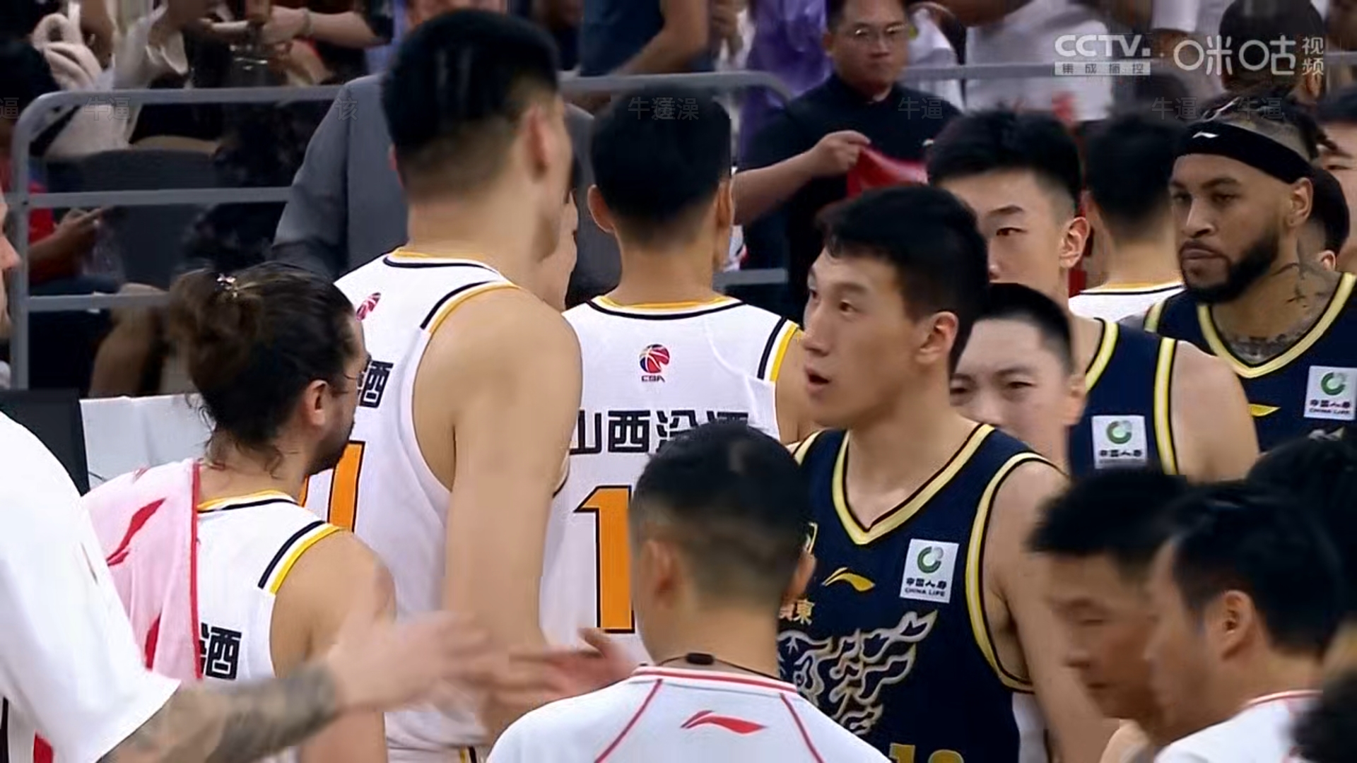 山西队在场上取得了惊人的逆转胜利的简单介绍