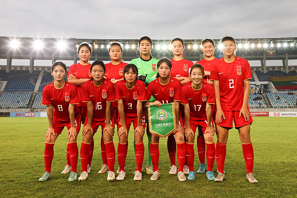 亚洲国家杯赛：日本女足苦战阿联酋队，取胜晋级